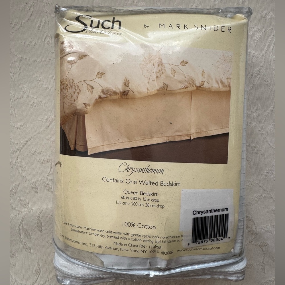 Such home collection Queen Bedskirt Chrysanthemum by Mark Snider Beige color